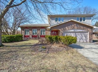 6820 Saratoga Ave, Downers Grove, IL 60516