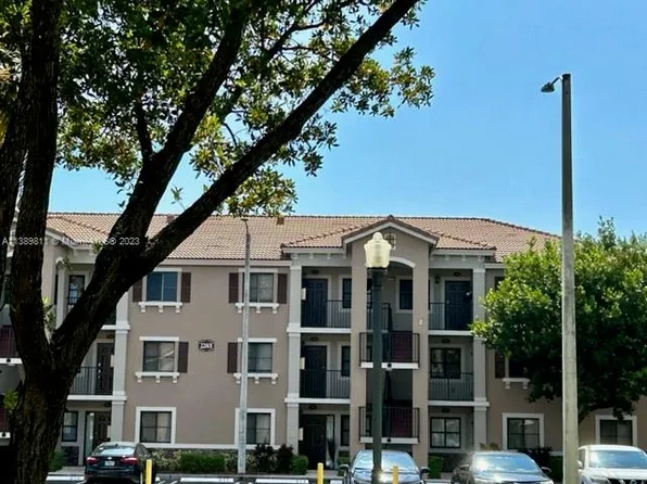 22801 SW 88th Pl Unit 304, Cutler Bay, FL 33190