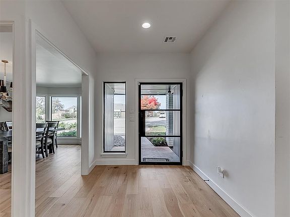 2nd image of 12300 Deerwood Cir