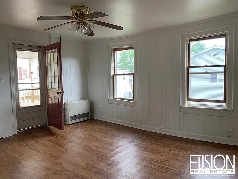 14 West St — Photo 6