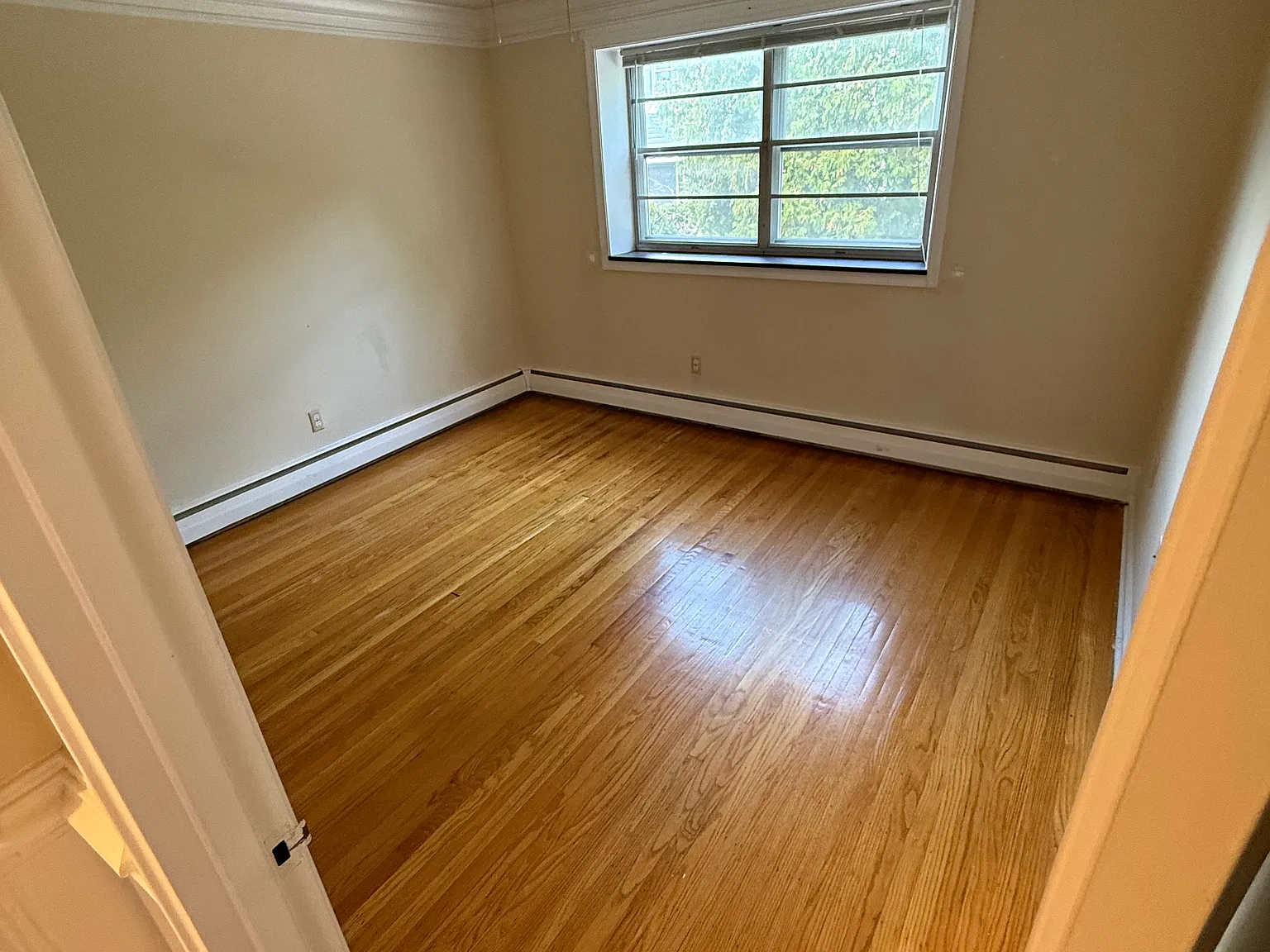 2 bed, $1,950 — Photo 2