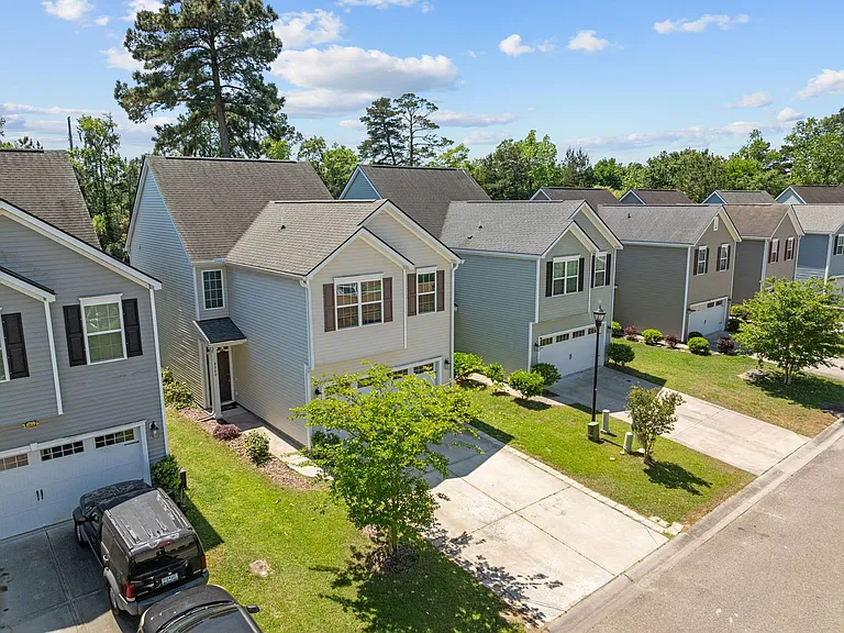 8988 Cat Tail Pond Rd — Photo 40
