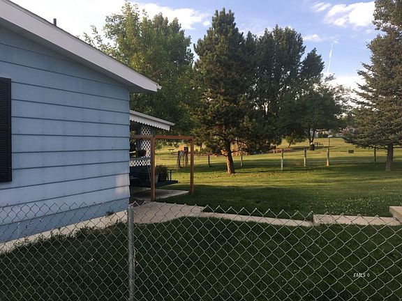 2nd image of 1021 Laramie Cir