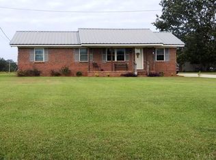 178 Beacon Ln, Atmore, AL 36502