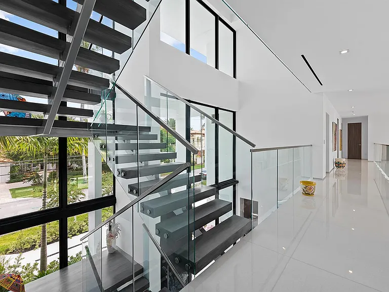 401 Lido Dr — Photo 39