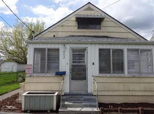 802 2nd St SW, Puyallup, WA 98371