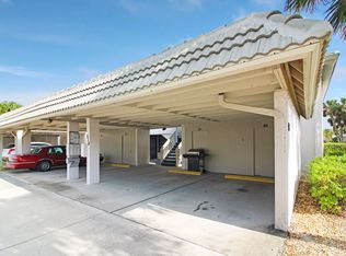 918 Capri Isles Blvd APT 105, Venice, FL 34292