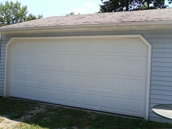 4th image of 1068 Eaglewood Dr
