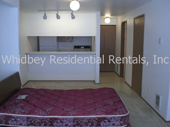 3rd image of 891 SE Ilwaco Aly APT 203