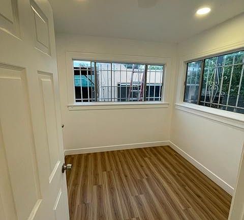5th image of 4112 S Harvard Blvd
