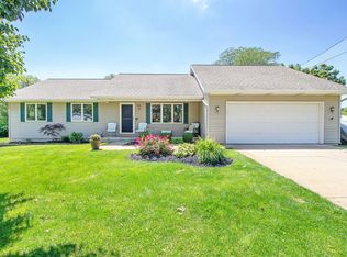 110 Chapel Hill Dr, Battle Creek, MI 49015