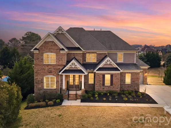 1105 Giacomo Dr, Waxhaw, NC 28173