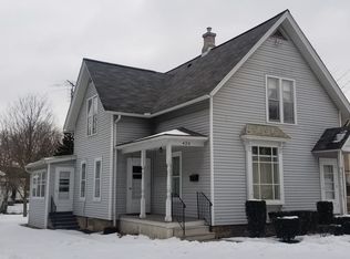 420 S 2nd St, Dundee, IL 60118