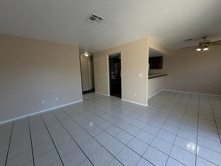 6250 W Flamingo Rd #4 — Photo 8