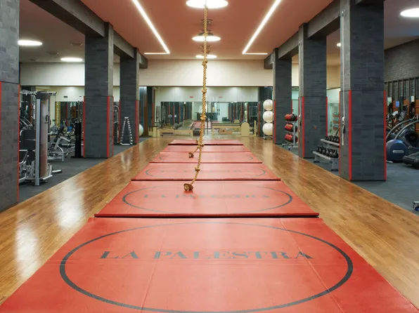 60 Riverside Boulevard image 9 of 12