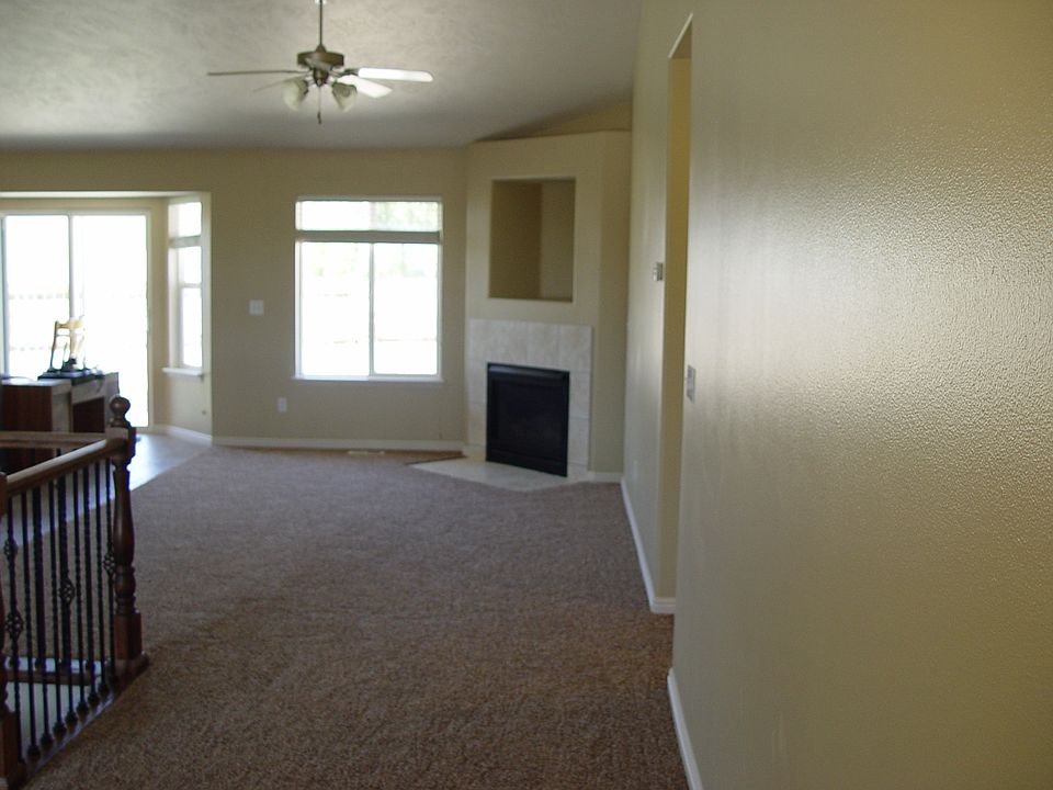 1st image of 2988 E Canyon Crest Dr