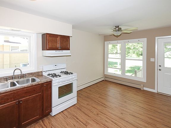 5th image of 280 Wayne Ct. #Unit 1 & U