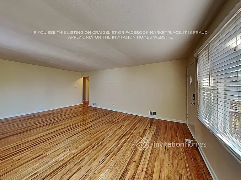 1159 W Marion St — Photo 5