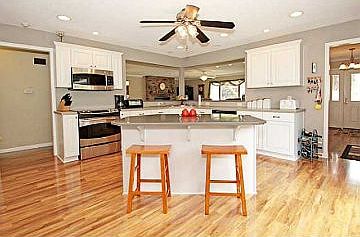 2nd image of 34 Rosewood Ct