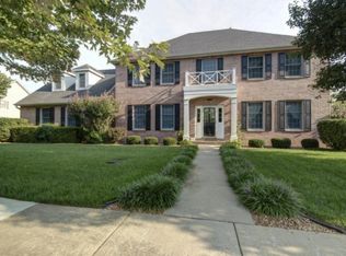 2355 W Katella St, Springfield, MO 65807
