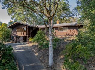 421 Vichy Hills Dr, Ukiah, CA 95482
