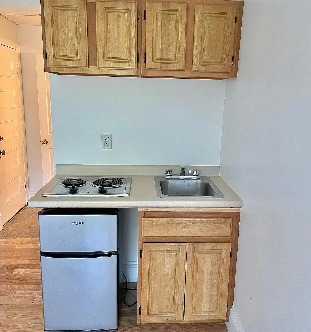 Studio, 1.0 bath, $1,995 — Photo 3