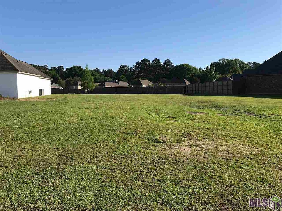 2nd image of 12663 Three Lakes Dr