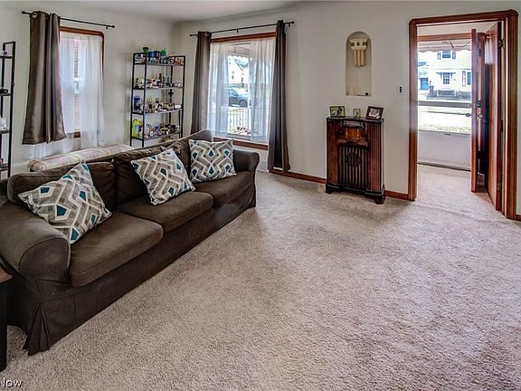 5th image of 3414 Liggett Dr