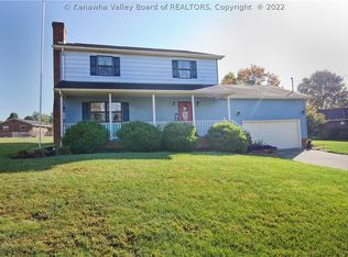 3 Tiara Ct, Hurricane, WV 25526