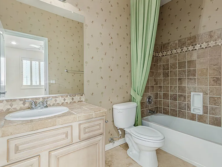 4878 S Fresno St — Photo 39
