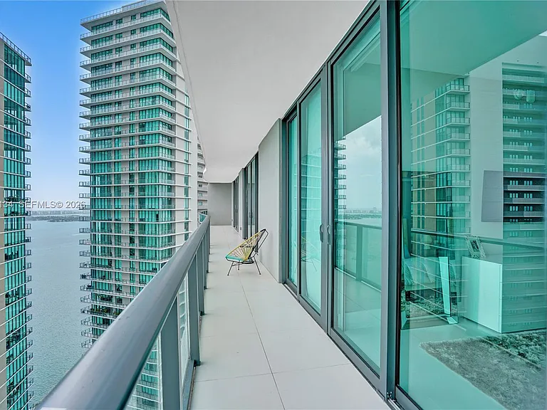 501 NE 31st St #Penthouse 4102 — Photo 34
