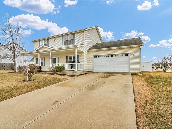 3rd image of 1328 W Ridge Ln