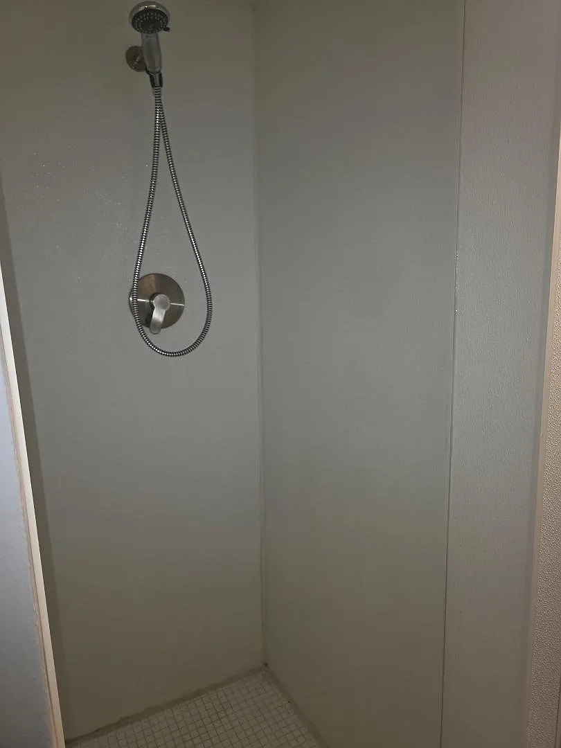 Studio, $1,100 — Photo 2