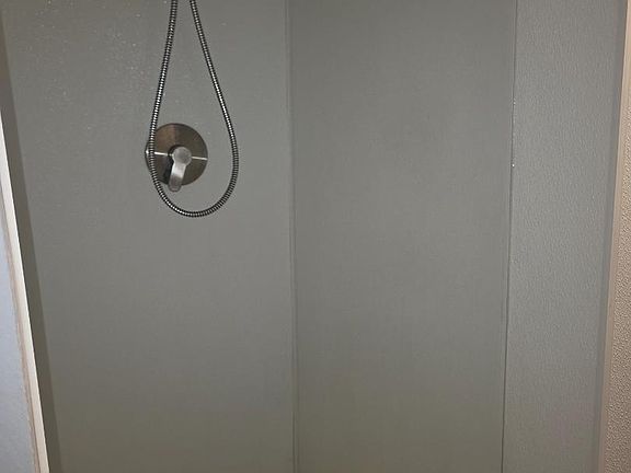 2nd image of 1021 SW 10th St #103