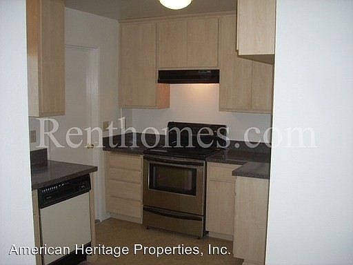 5th image of 15512 Andorra Way