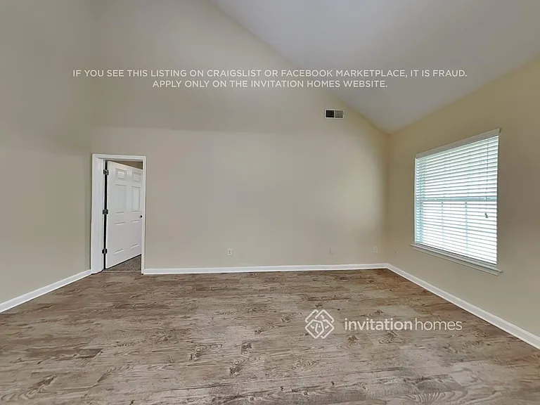 9782 Sinclair Ln — Photo 6