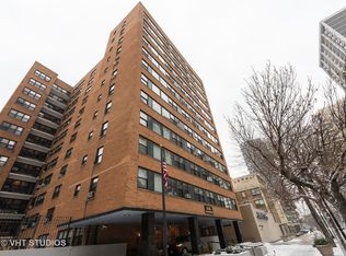 6118 N Sheridan Rd APT 203, Chicago, IL