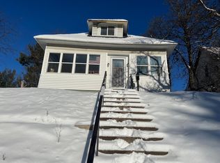 1565 7th St E, Saint Paul, MN 55106