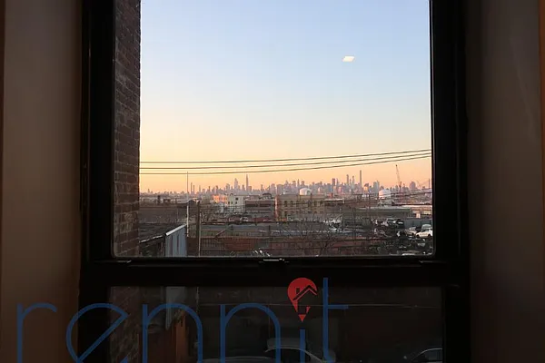 Rented by Rennit Inc. | media 10