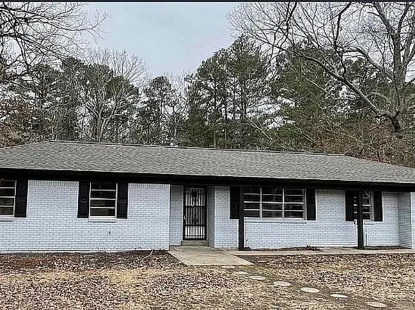 2710 Whippoorwill Ln, White Hall, AR 71602