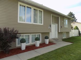 1247 N 700 W, Clinton, UT 84015