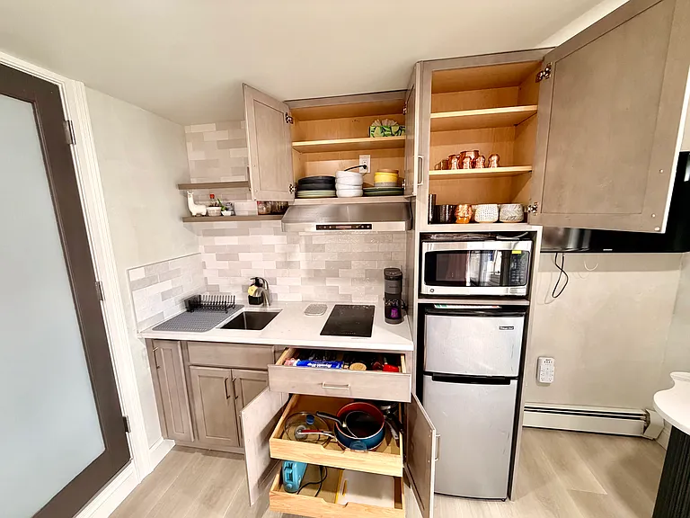 71 S Lakeside Ave — Photo 11