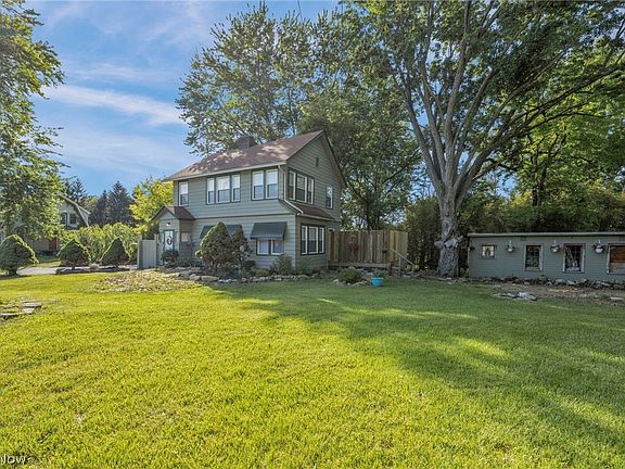 5th image of 33852 Center Ridge Rd