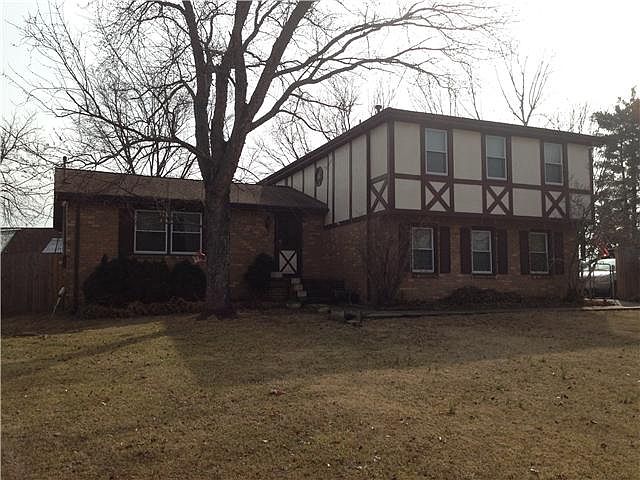 1st image of 407 Beechwood Ct
