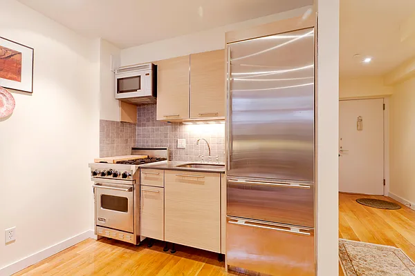 Rented by Douglas Elliman | media 7