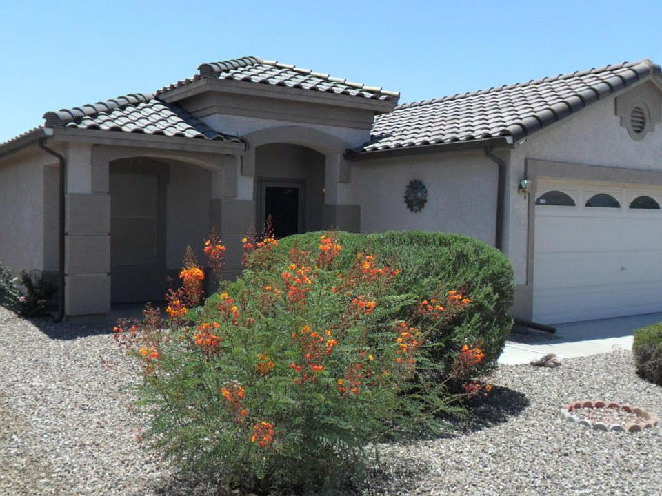 1st image of 633 W Jardin Dr