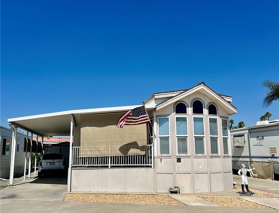 1st image of 1295 S Cawston Ave Space 54