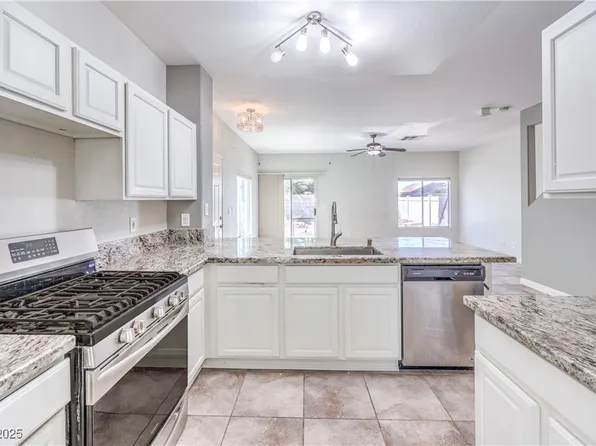 1634 Clint Canyon Dr, Henderson, NV 89002