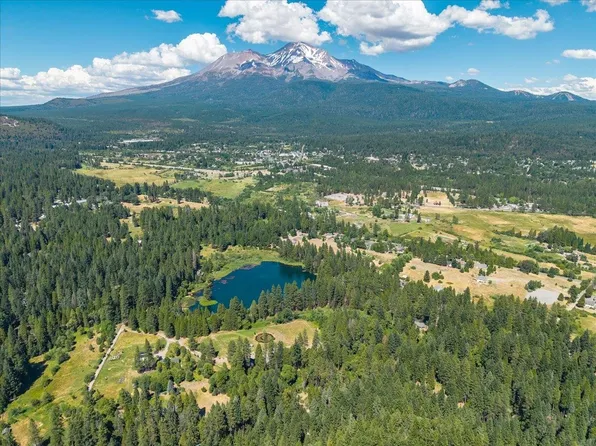 31 N Shasta Ranch Rd, Mount Shasta, CA 96067