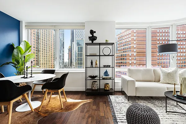 Sold by Compass | media 3